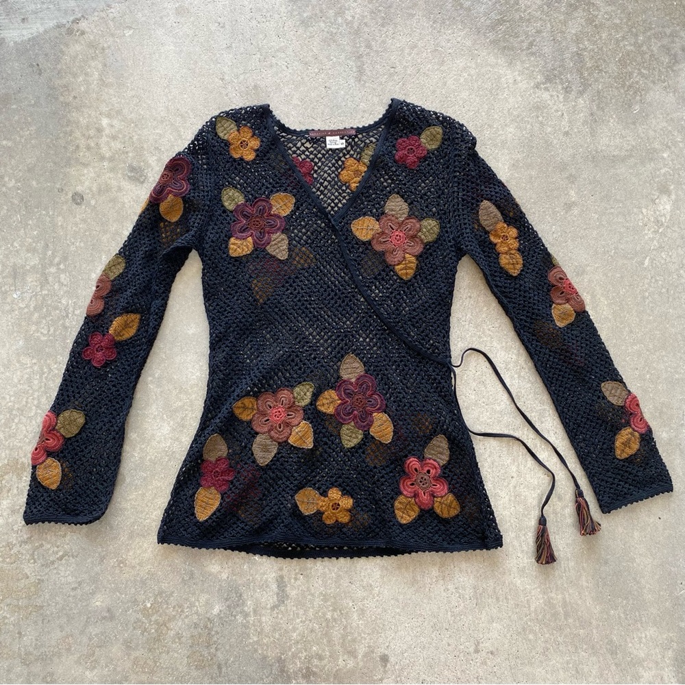 Peruvian Connection Crochet Mesh Tunic Top with floral patterns
Size S